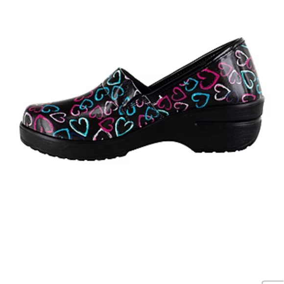 Easy works by Easy street slip resistant heart clogs - Picture 3 of 4